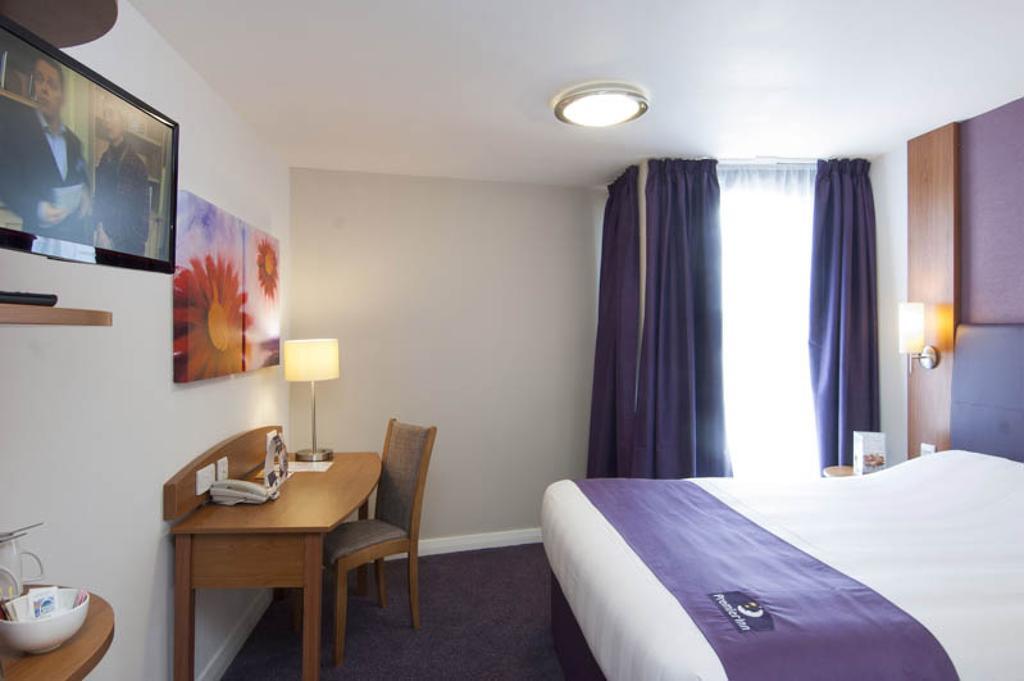 Premier Inn Camberley Quarto foto