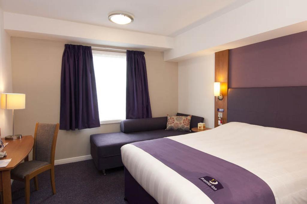 Premier Inn Camberley Quarto foto